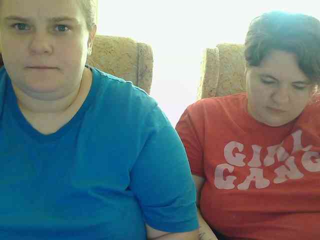 HollyXEva webcam