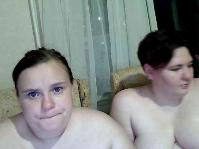 HollyXEva webcam