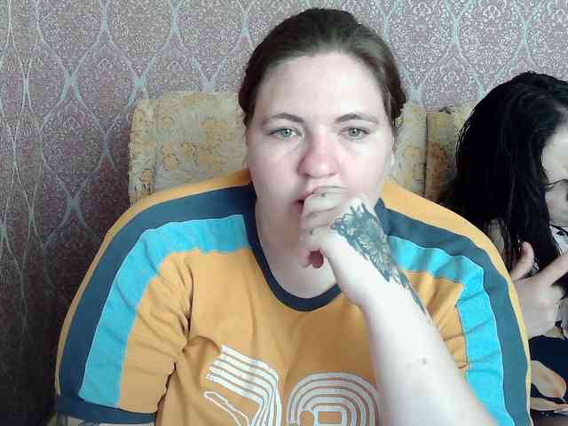 Модель: HollyXEva