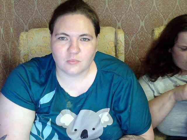 HollyXEva webcam
