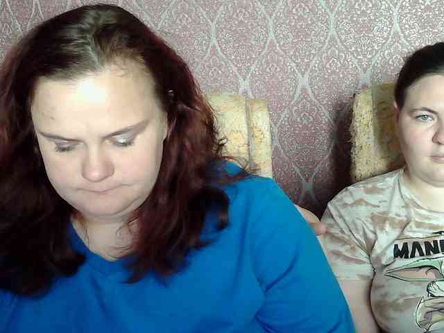 HollyXEva webcam