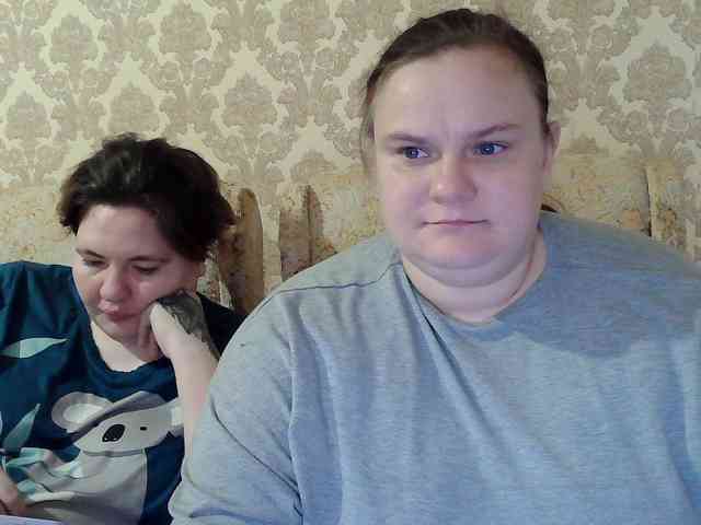 HollyXEva webcam