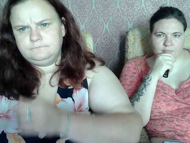 HollyXEva webcam