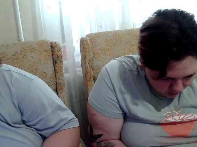 HollyXEva webcam