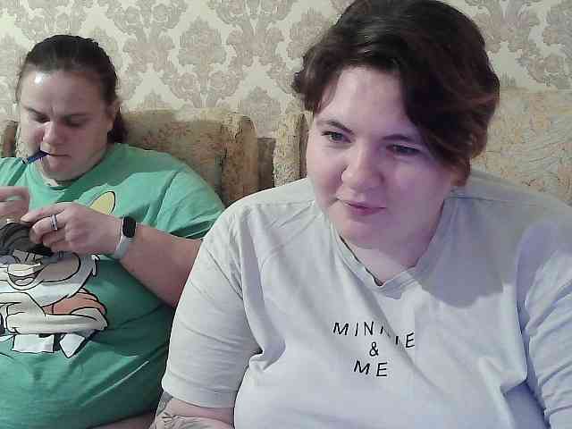 HollyXEva webcam