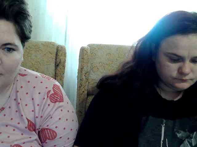 HollyXEva webcam