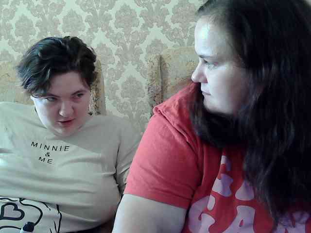 Модель: HollyXEva