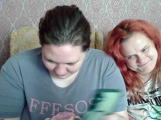 HollyXEva webcam