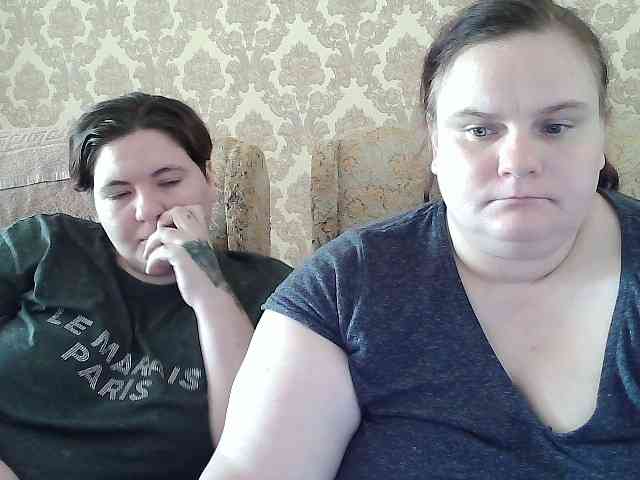 HollyXEva webcam