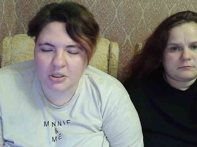 HollyXEva webcam