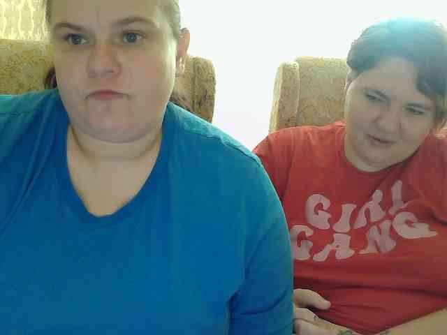 HollyXEva webcam