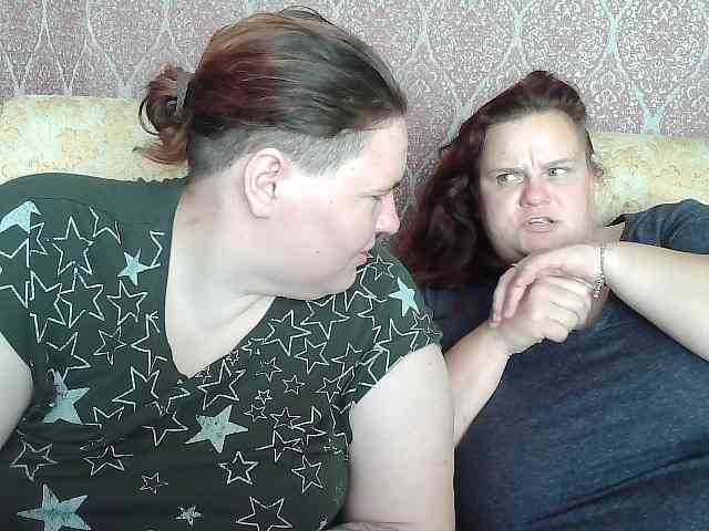 HollyXEva webcam