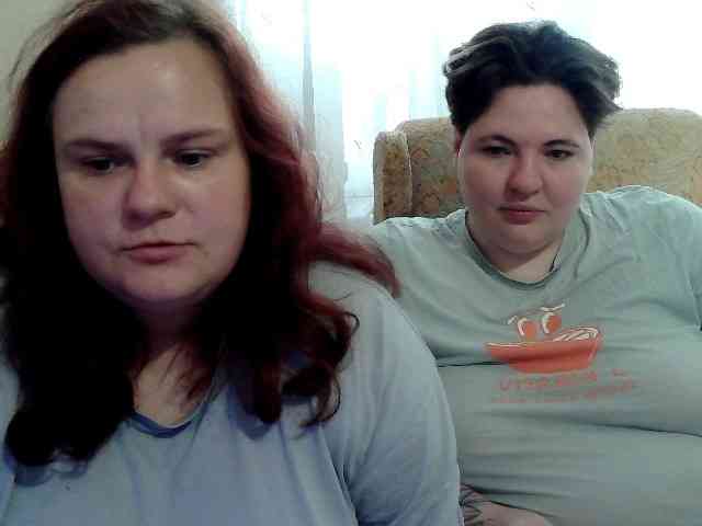 HollyXEva webcam