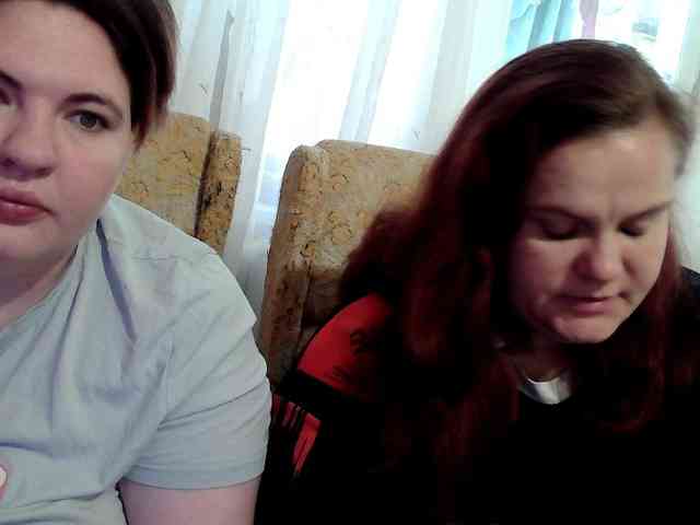 HollyXEva webcam