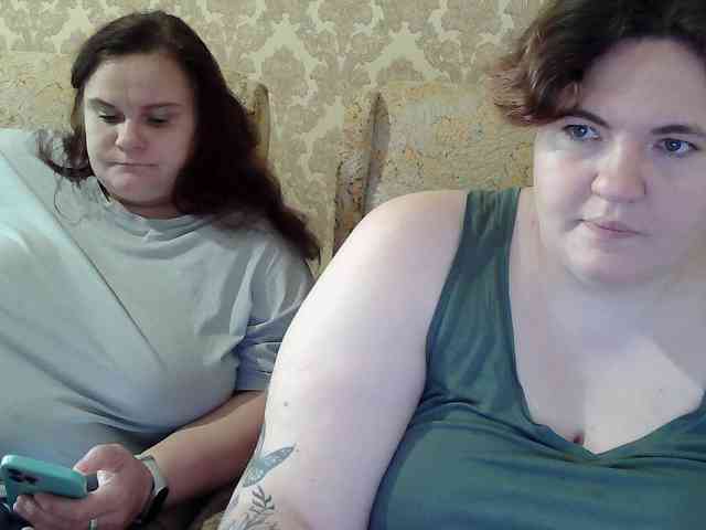 HollyXEva webcam