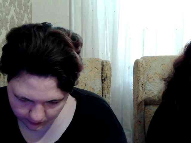 HollyXEva webcam