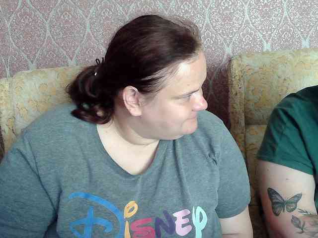 HollyXEva webcam