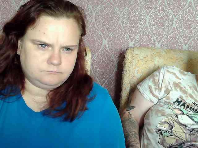 HollyXEva webcam