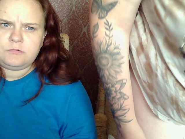 HollyXEva webcam