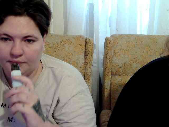 HollyXEva webcam