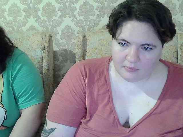 HollyXEva webcam