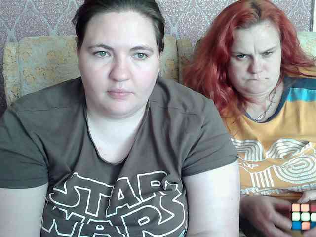 HollyXEva webcam