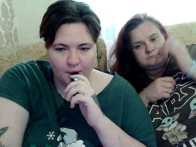 HollyXEva webcam