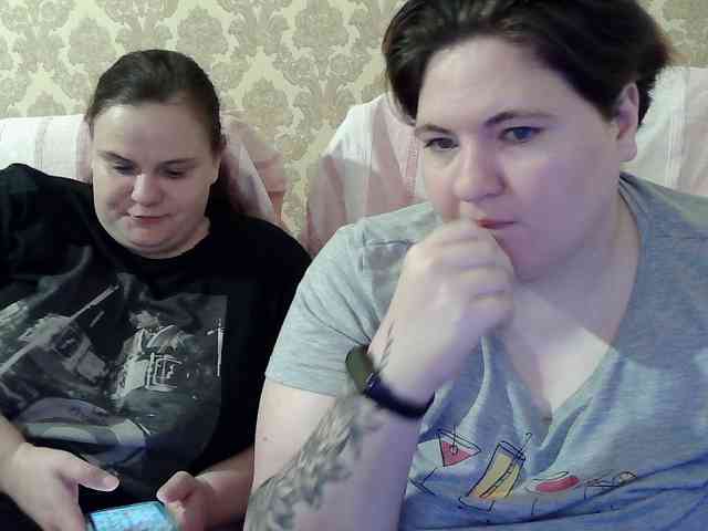 HollyXEva webcam
