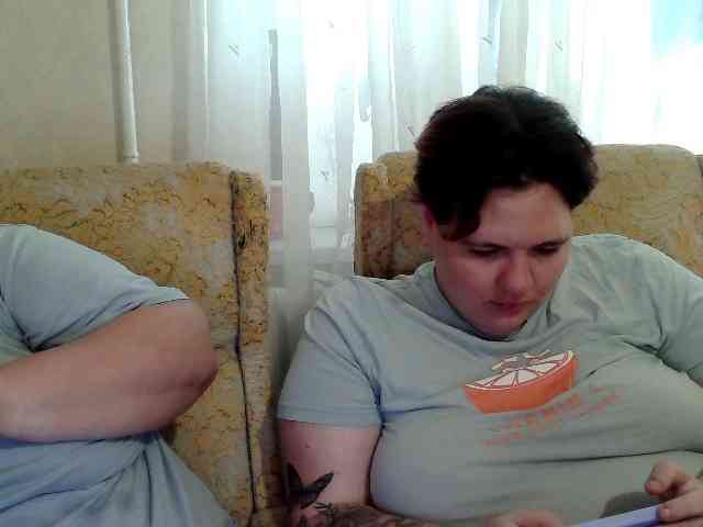 HollyXEva webcam