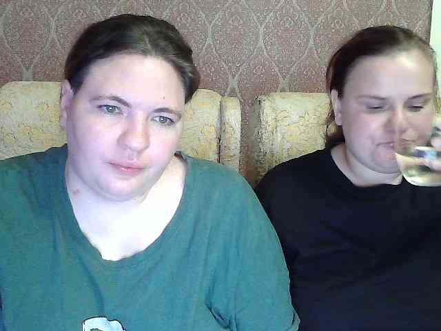 HollyXEva webcam