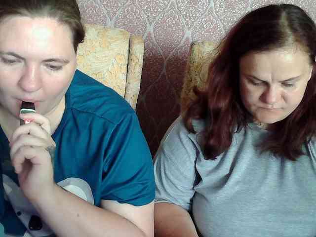 HollyXEva webcam