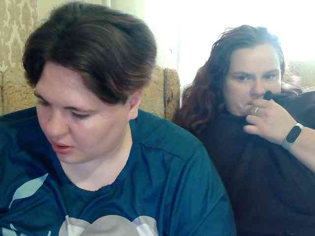 HollyXEva webcam