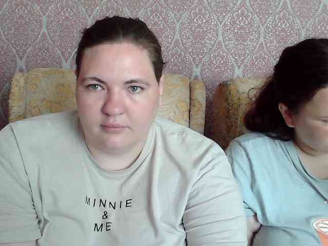 HollyXEva webcam