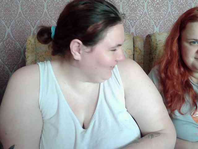 HollyXEva webcam