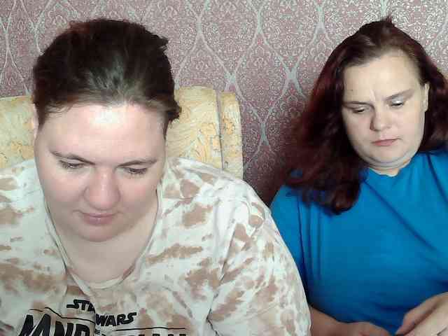 HollyXEva webcam