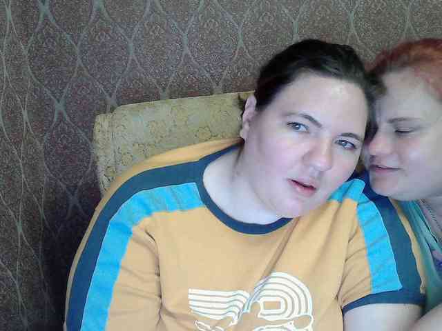 HollyXEva webcam