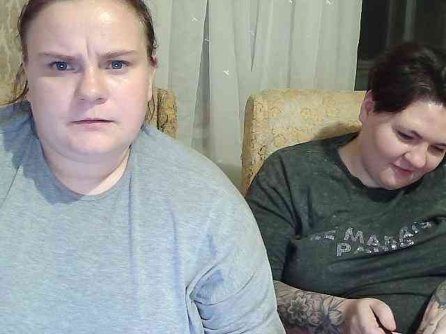 HollyXEva webcam