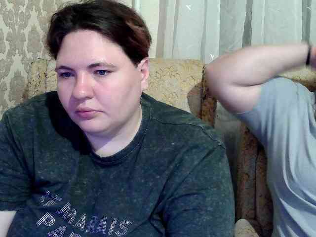 HollyXEva webcam