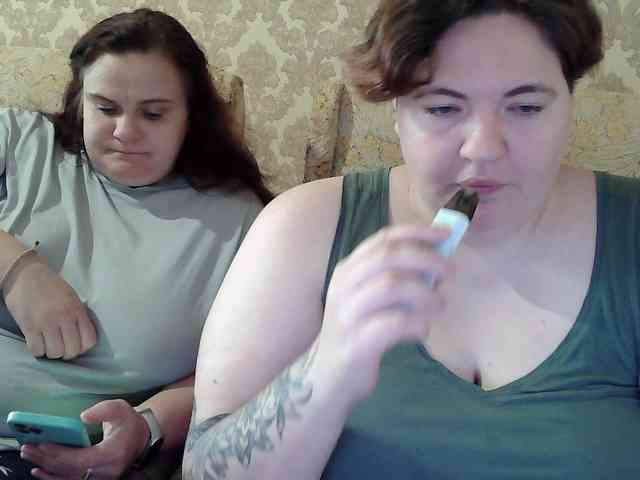 HollyXEva webcam