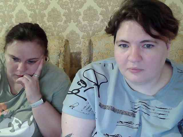 HollyXEva webcam