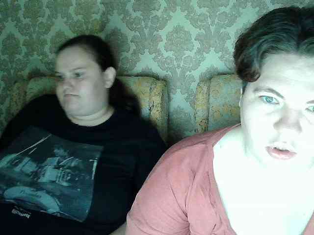 HollyXEva webcam