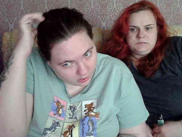 HollyXEva webcam