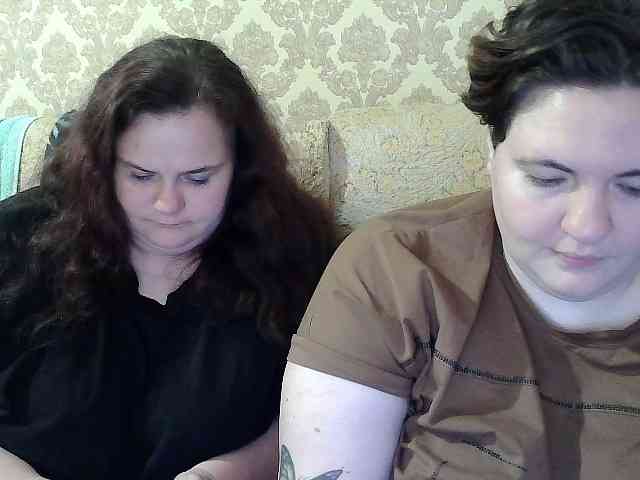 HollyXEva webcam