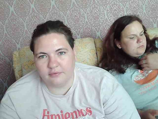 HollyXEva webcam