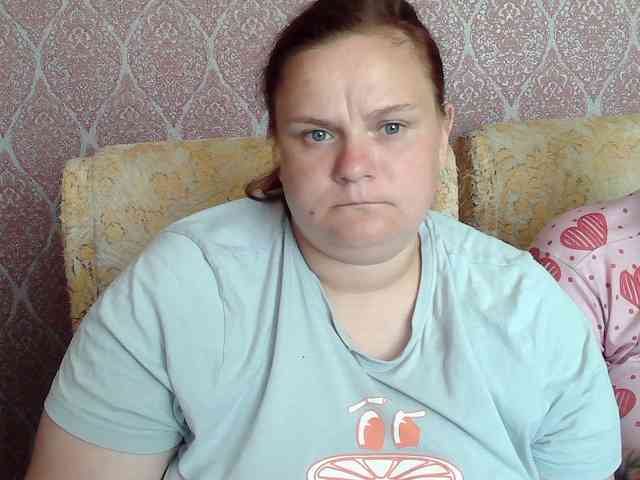 Модель: HollyXEva