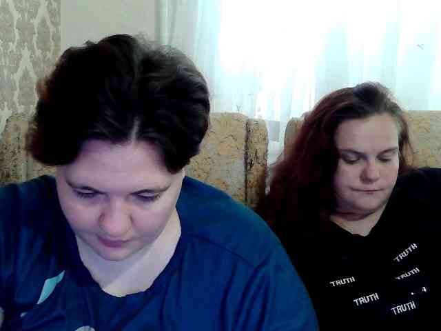 HollyXEva webcam