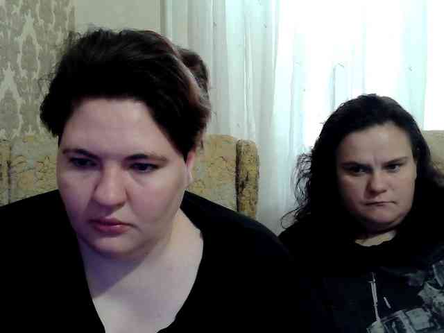HollyXEva webcam
