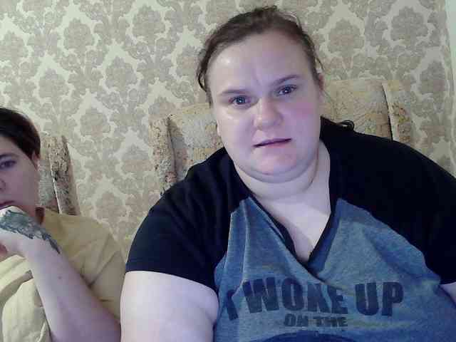 Модель: HollyXEva