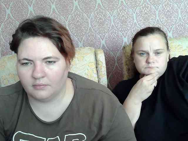 HollyXEva webcam
