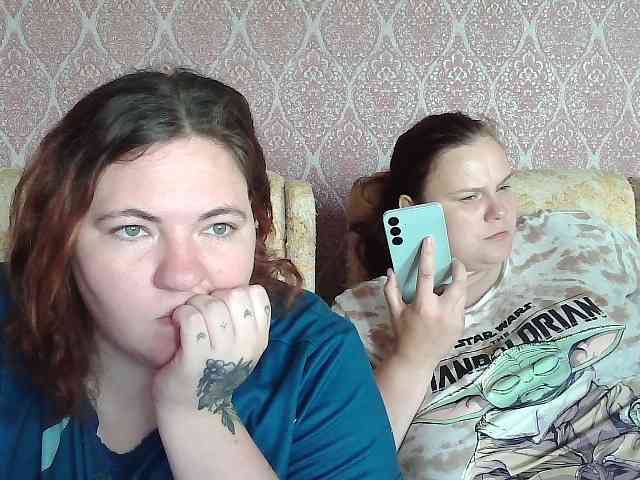 HollyXEva webcam